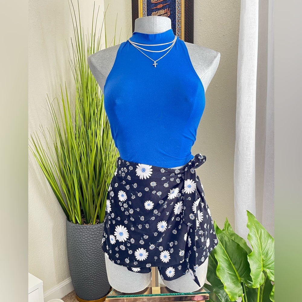 🌸Asymmetrical hem wrap knot short🌸